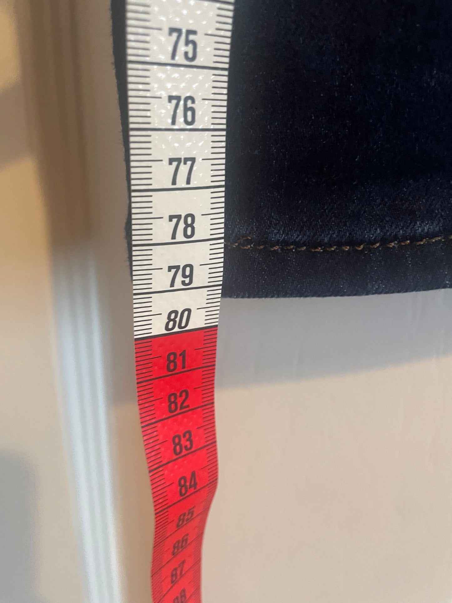 Women’s Regular Fit, Straight Leg, Mid Rise Lee Jeans