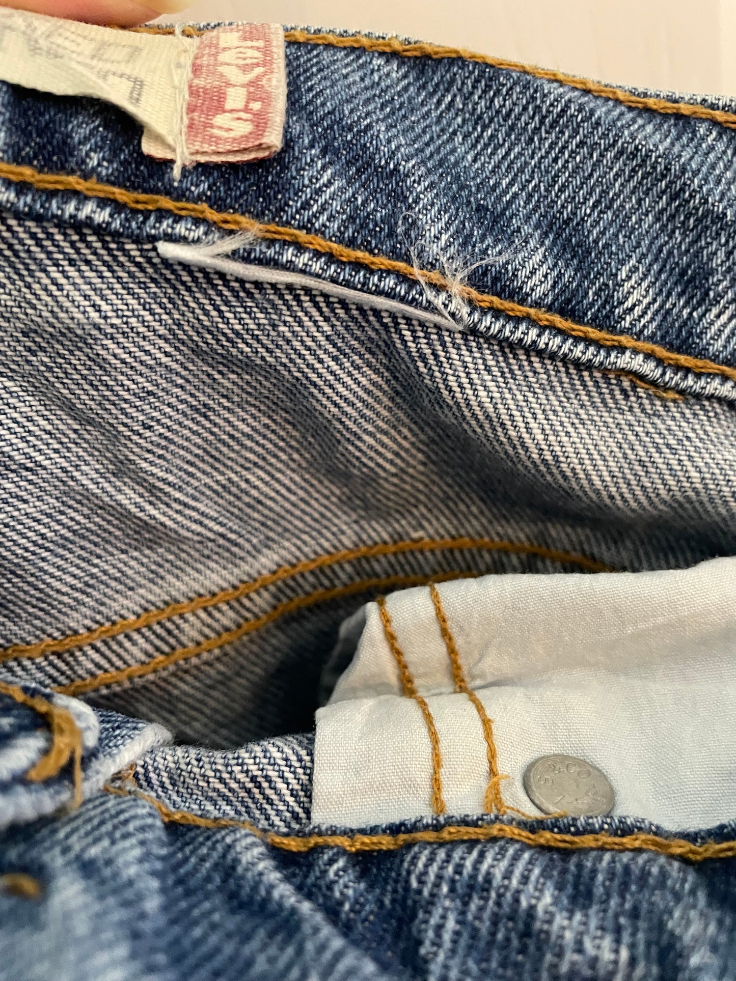 Women’s Levi’s Classic, Relaxed, Tapered 550 Jeans