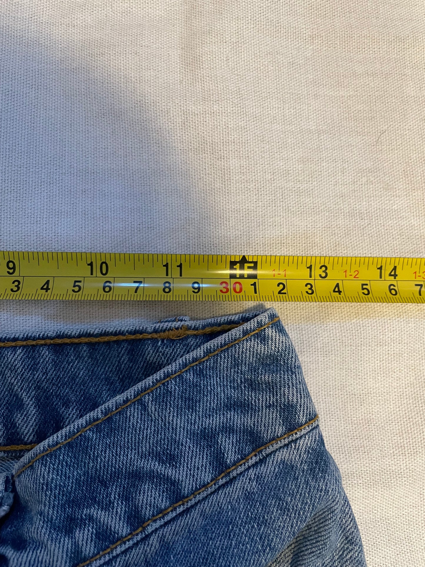 Women’s Levi’s Tapered Leg Jeans
