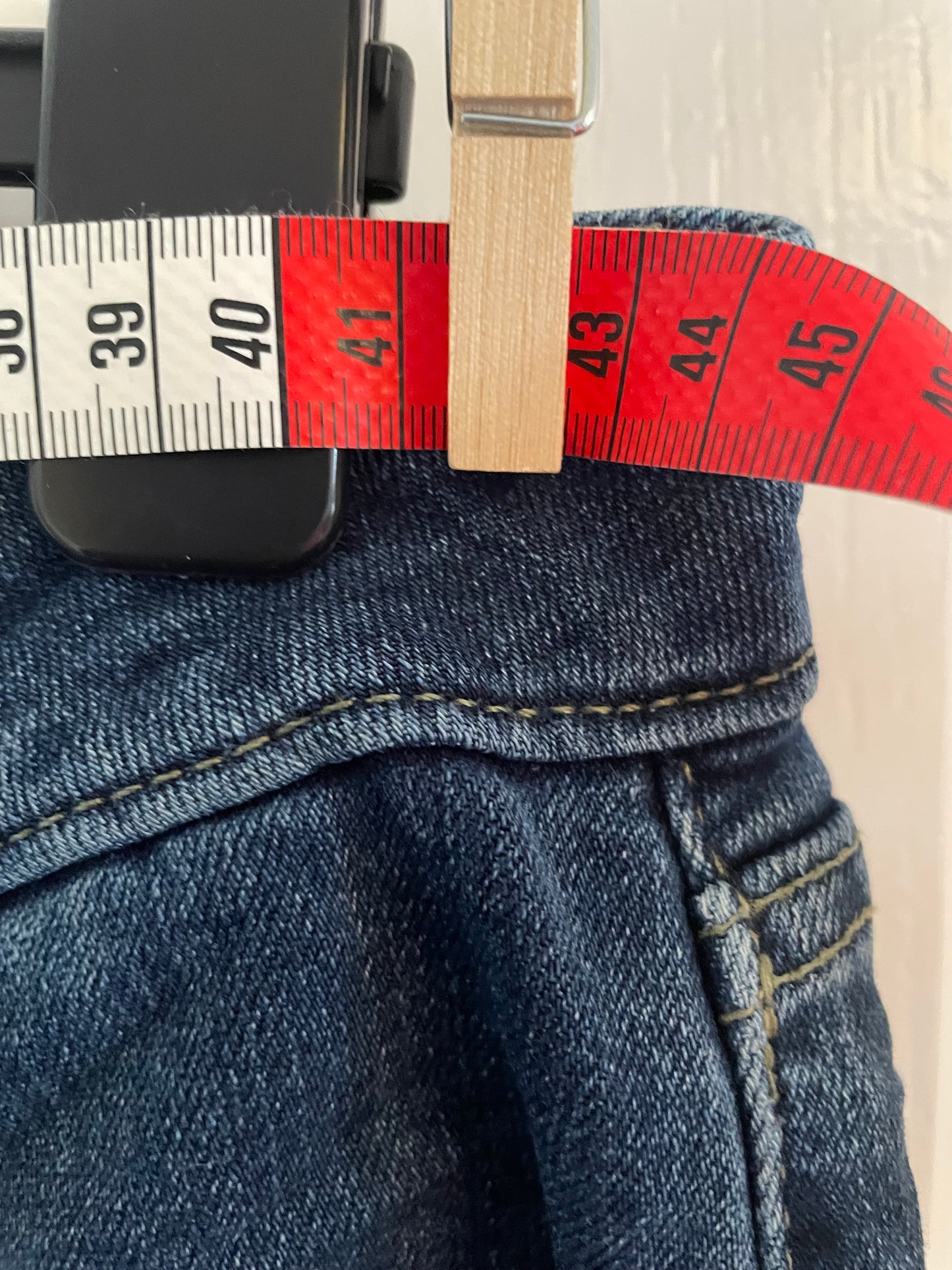 Women’s Straight Leg Lee Jeans