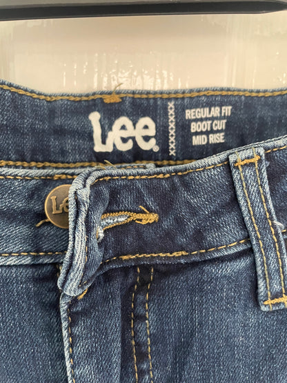 Women’s Regular Fit, Bootcut, Midrise Lee Jeans