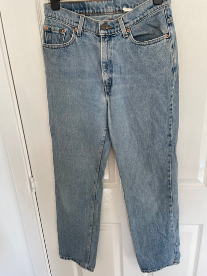 Women’s High Waisted, Slim fit, Straight Leg Levi’s Jeans