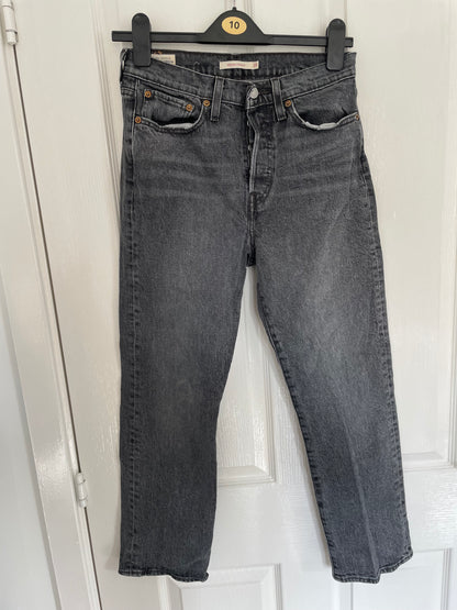 Women’s High Waisted, Wedgie Straight Levi’s Jeans