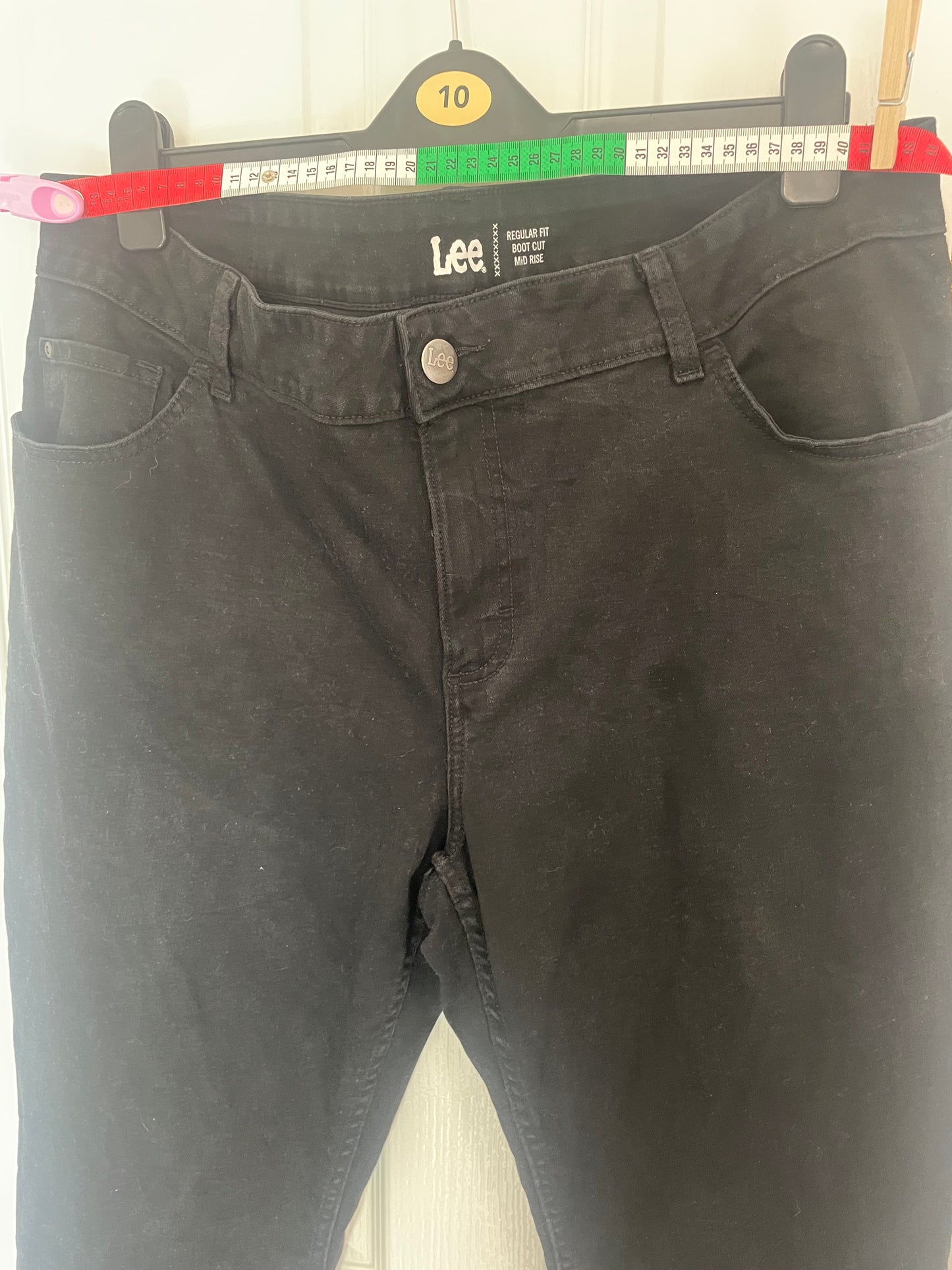 Women’s Regular Fit, Bootcut, Mid Rise Lee Jeans