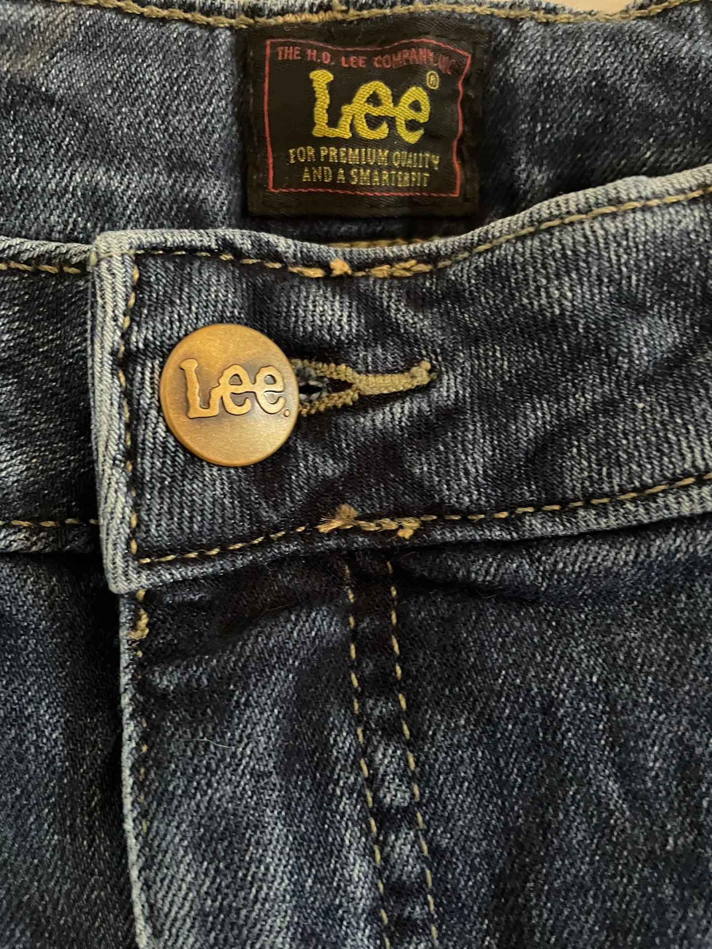 Women’s Straight Leg Lee Jeans