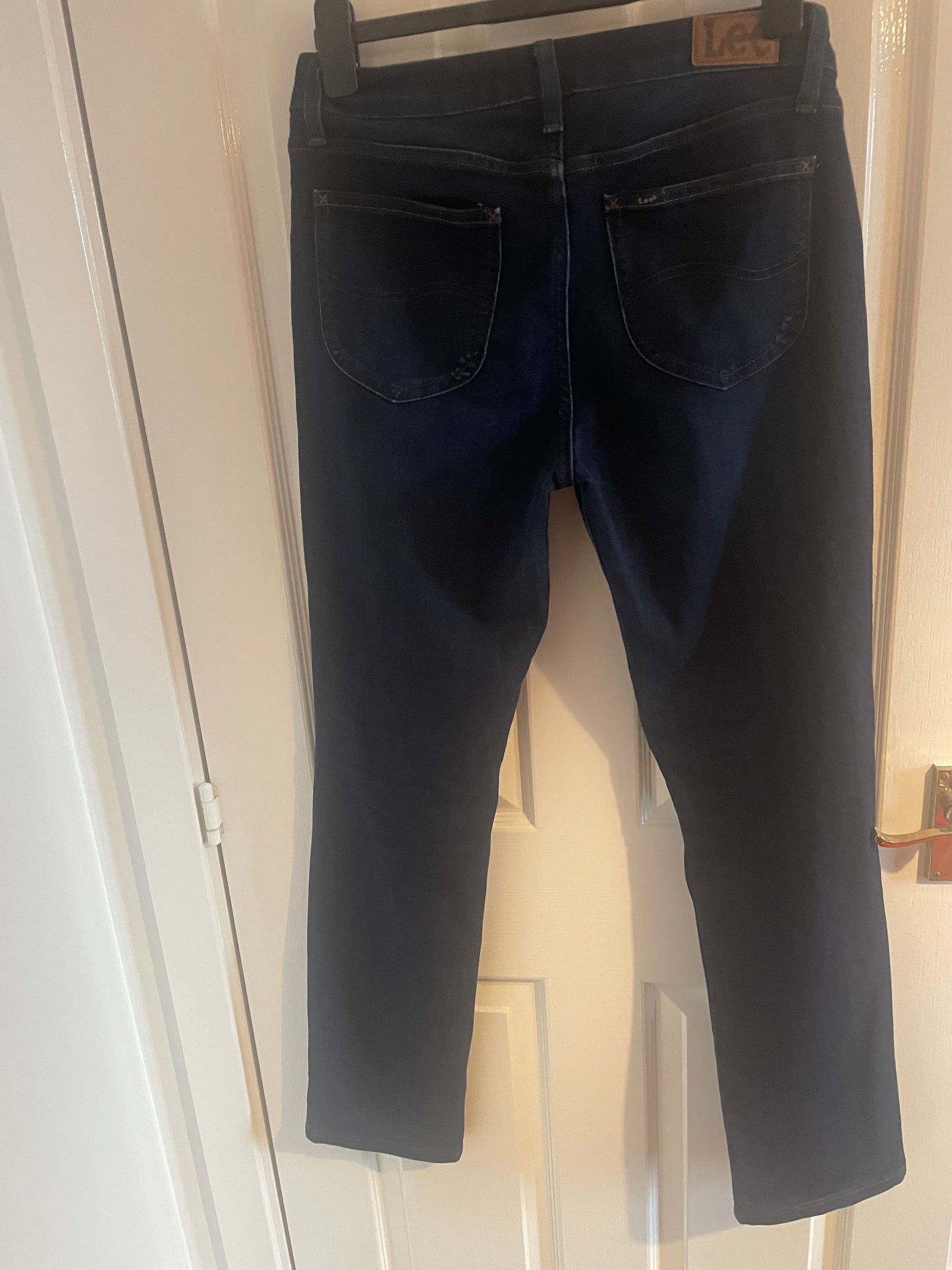 Women’s Regular Fit, Straight Leg, Mid Rise Lee Jeans