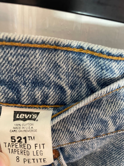 Women’s Levi’s High Waisted, Tapered Fit, Tapered Leg Petit Jeans