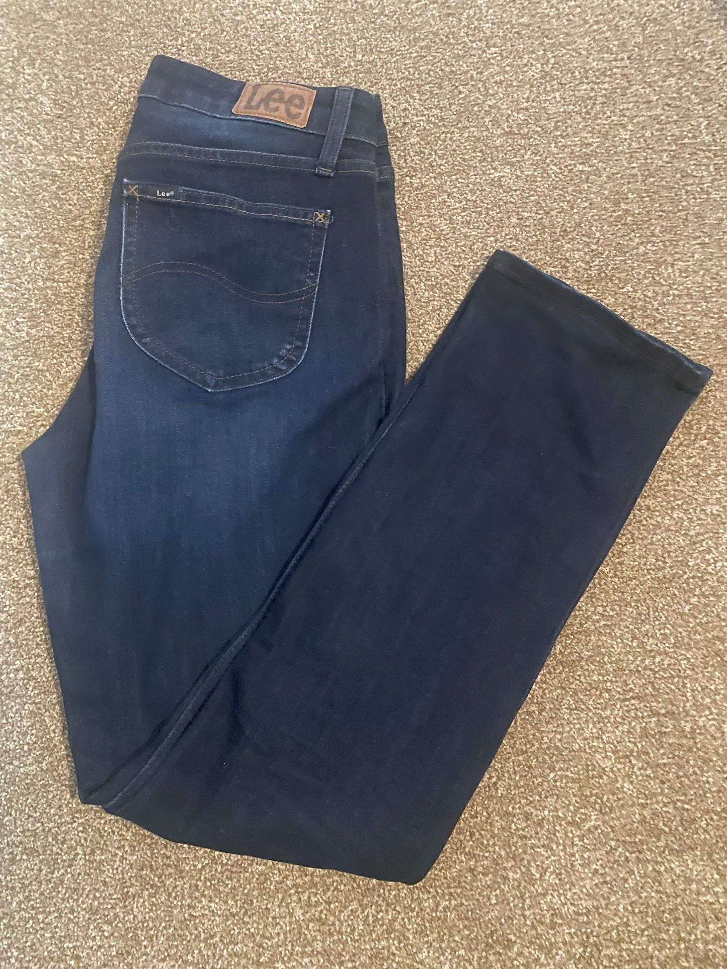 Women’s Regular Fit, Straight Leg, Mid Rise Lee Jeans