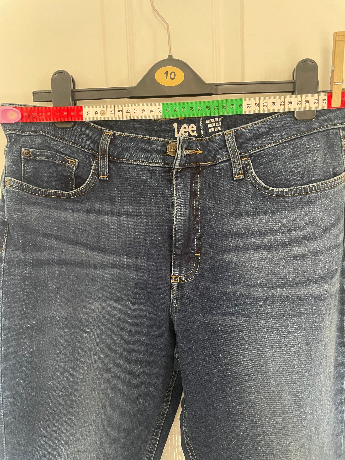 Women’s Regular Fit, Bootcut, Midrise Lee Jeans