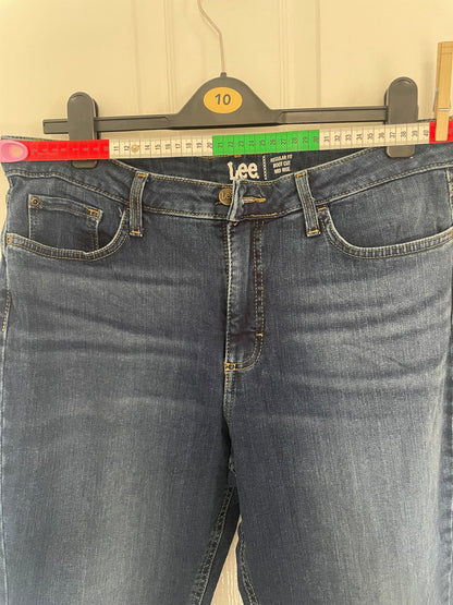 Women’s Regular Fit, Bootcut, Midrise Lee Jeans