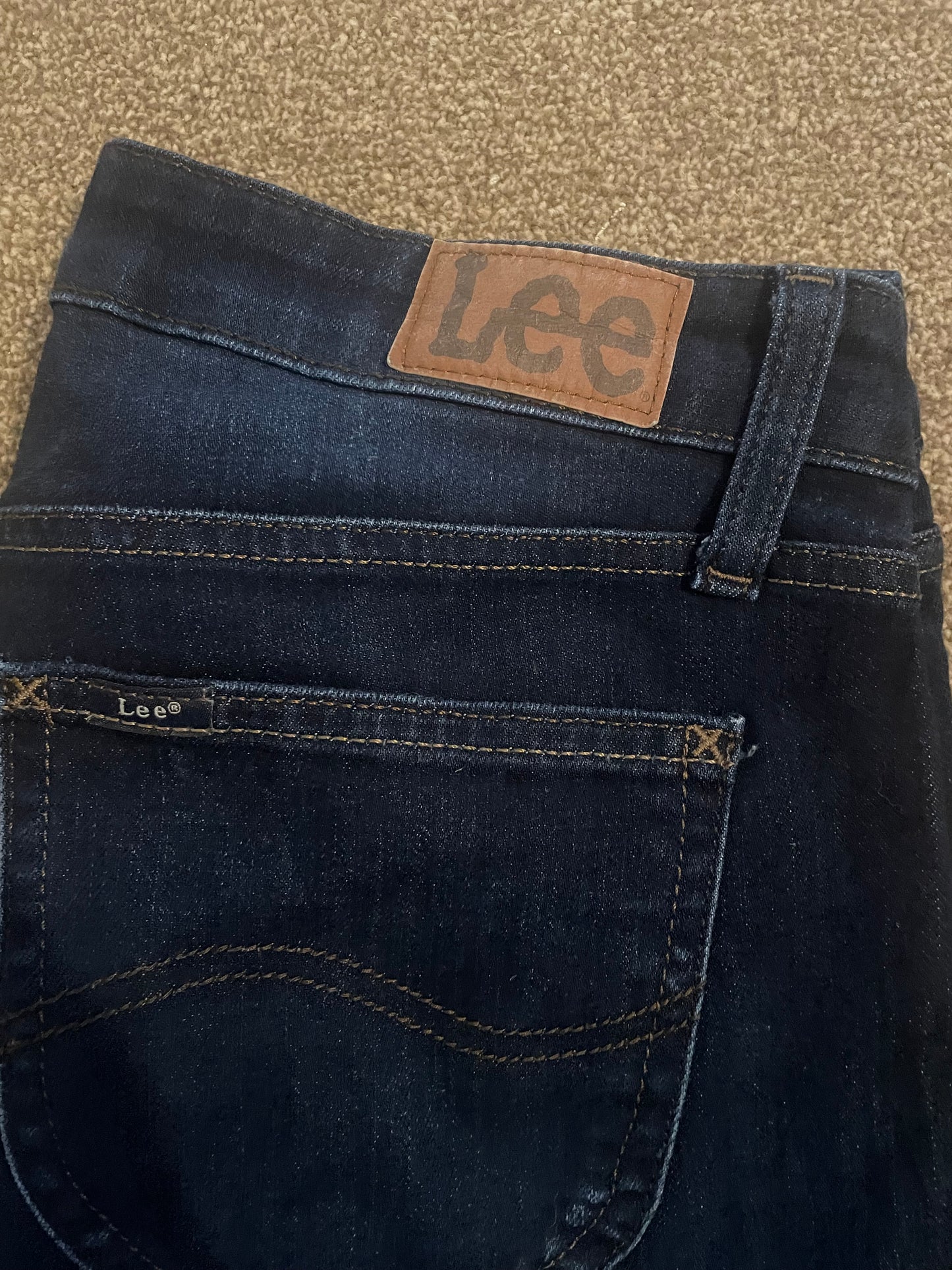 Women’s Regular Fit, Straight Leg, Mid Rise Lee Jeans