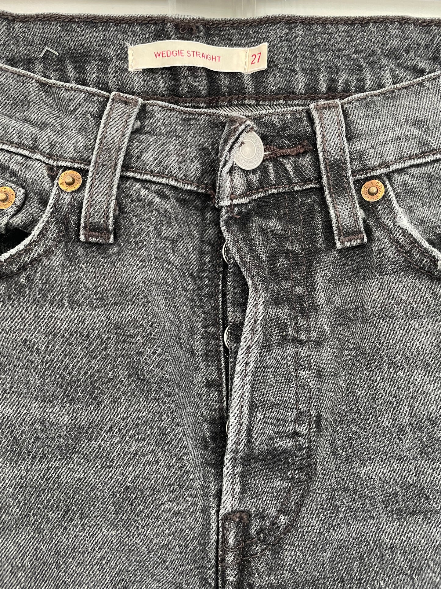 Women’s High Waisted, Wedgie Straight Levi’s Jeans