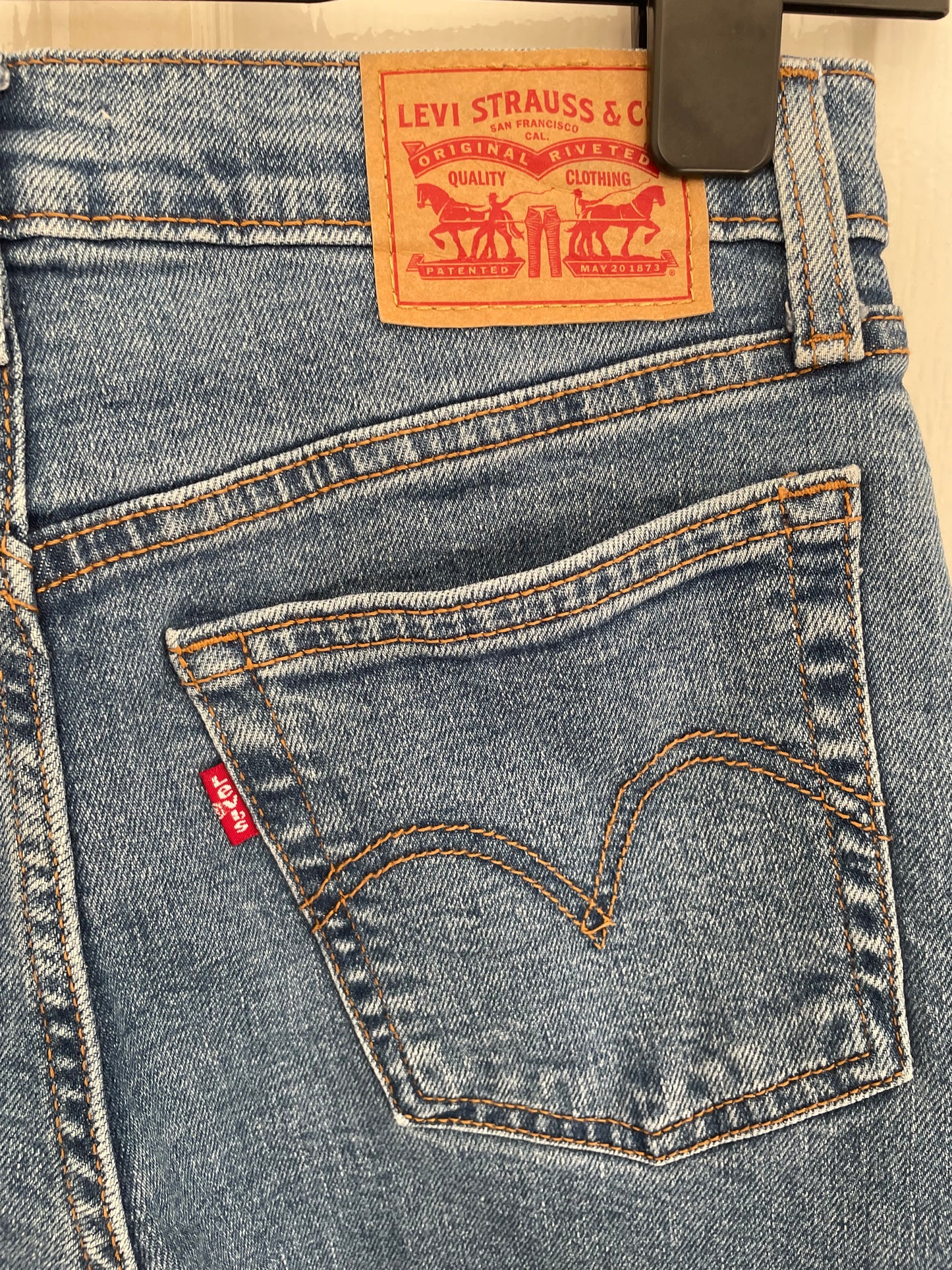 Women’s High Waisted, Wedgie Straight Levi’s Jeans