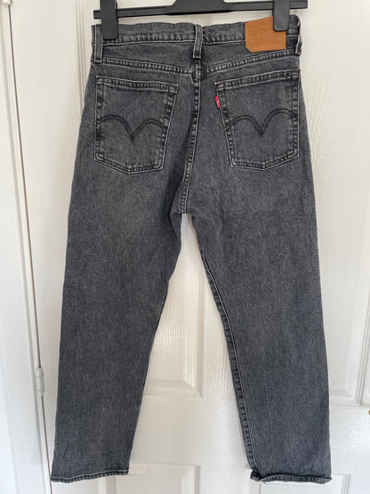 Women’s High Waisted, Wedgie Straight Levi’s Jeans