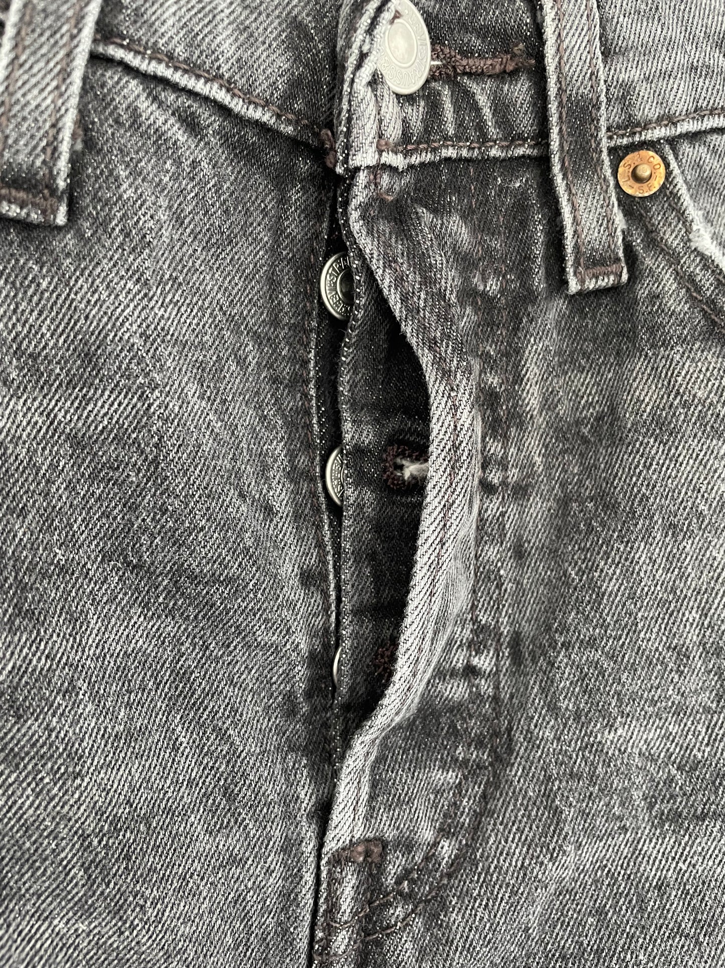 Women’s High Waisted, Wedgie Straight Levi’s Jeans