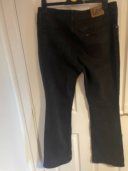 Women’s Bootcut Lee Jeans