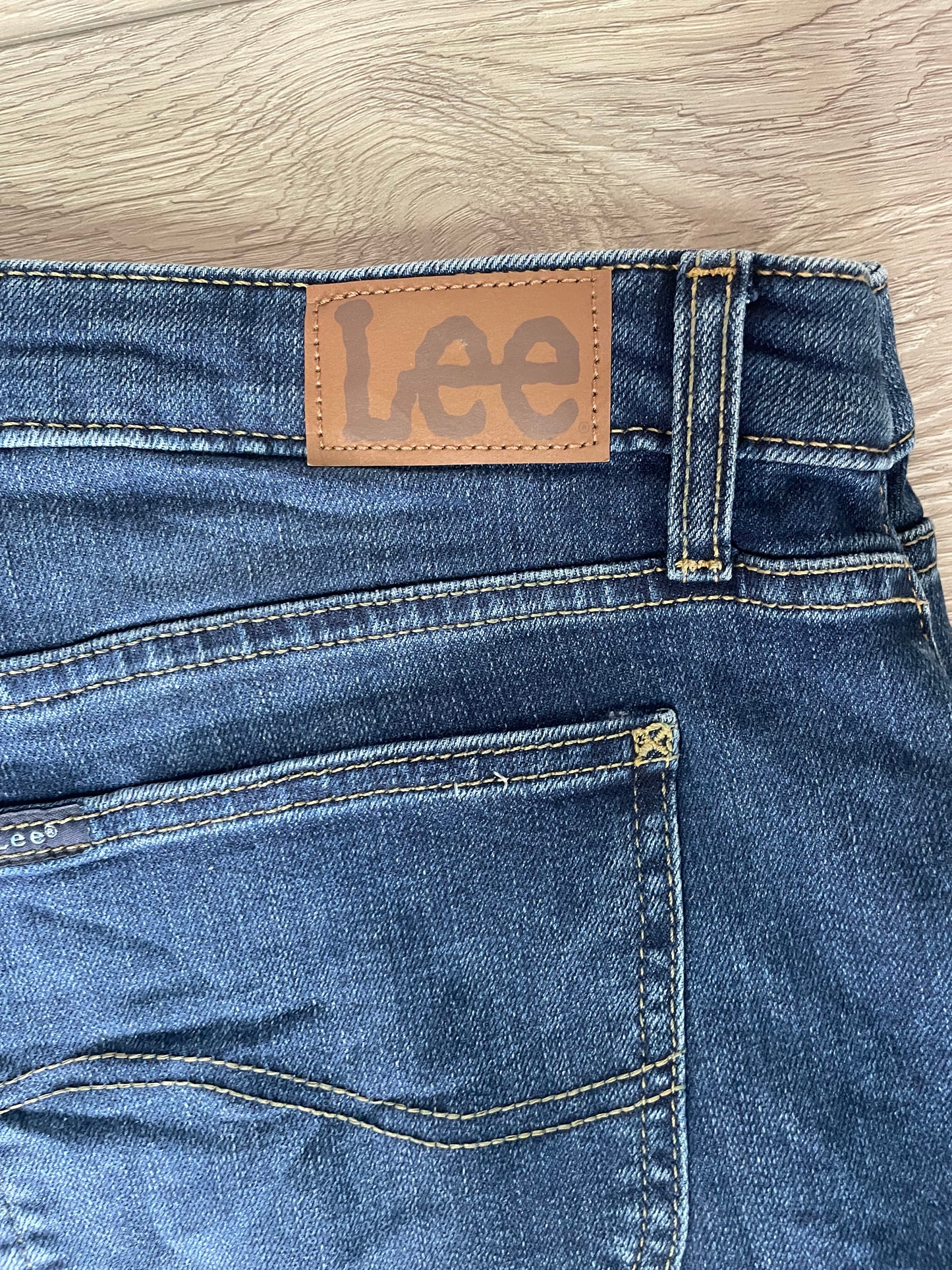 Women’s Regular Fit, Bootcut, Midrise Lee Jeans