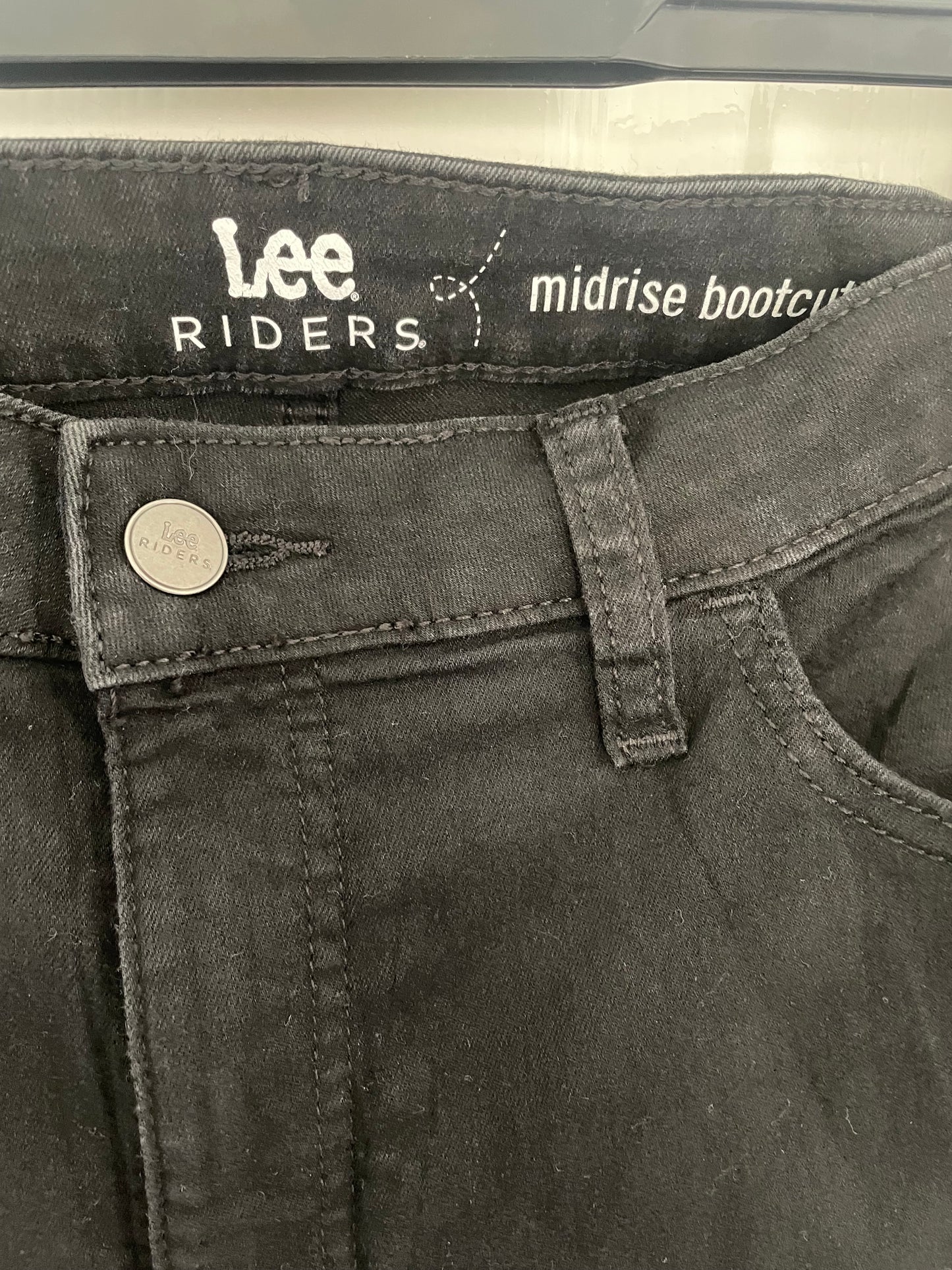 Women’s Midrise Bootcut Lee Riders Jeans