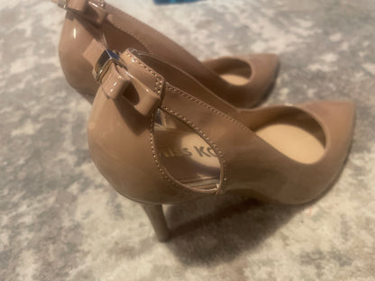 Ladies Miss KG Court Shoes with Bow Detail