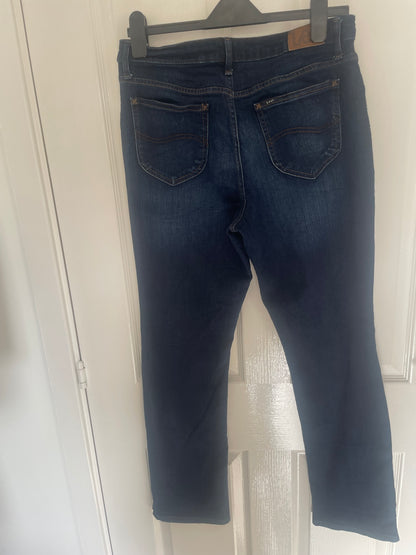 Women’s Regular Fit,Straight Leg Lee Jeans
