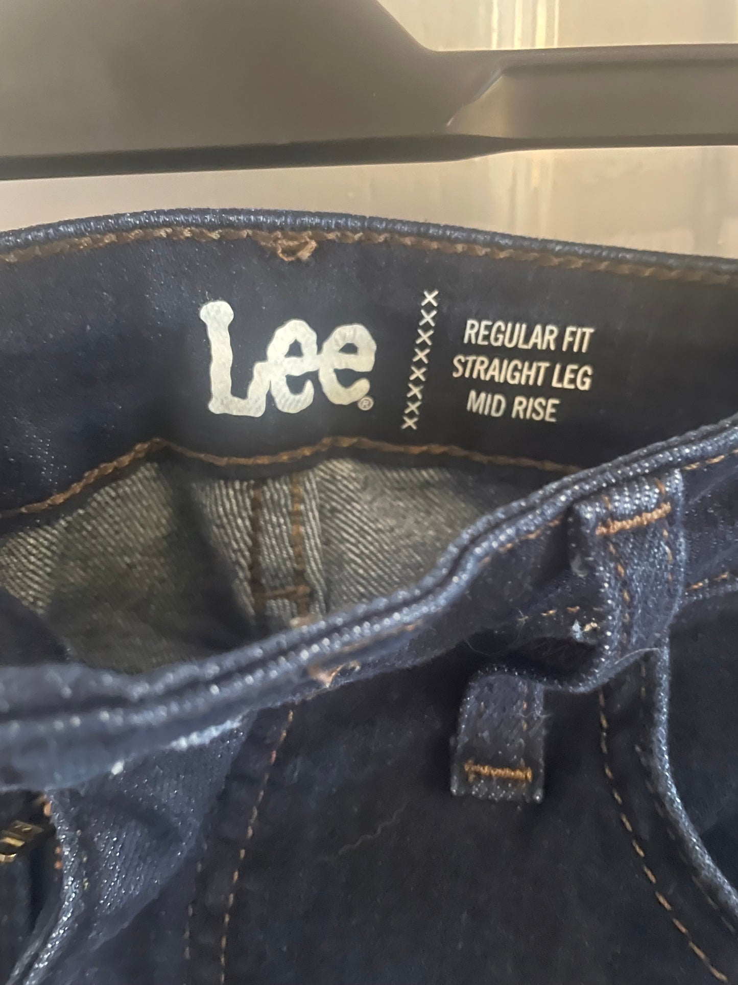 Women’s Regular Fit, Straight Leg, Mid Rise Lee Jeans